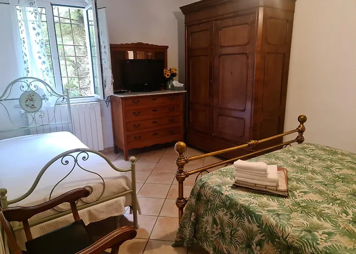 Panzió L'agrifoglio